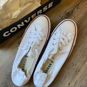 New with box - white converse low top - women’s 9